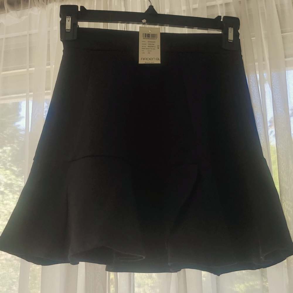 Arden B stretch mini skirt